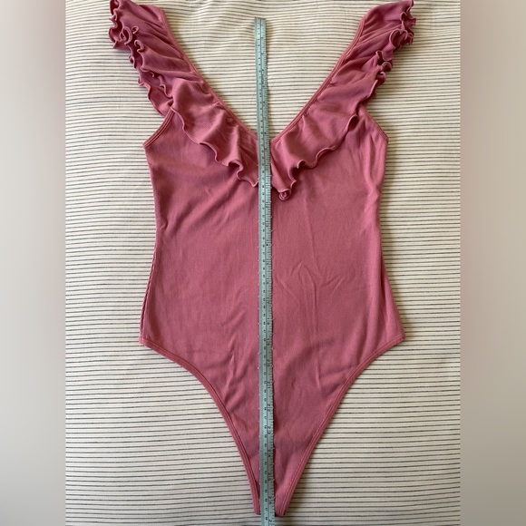 Aritzia Wilfred Danette Bodysuit - Pink Size M - Picture 3 of 3